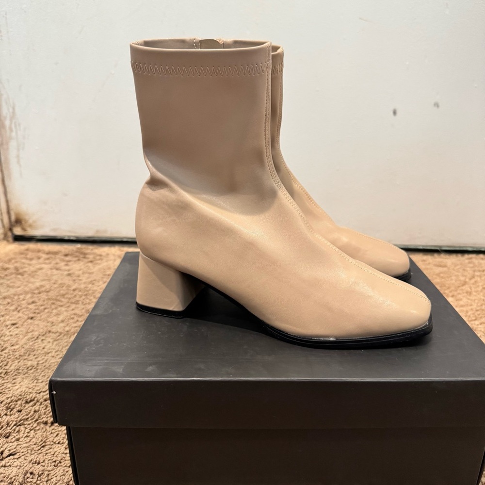Western neutral boho Tan Ankle Boots 7.5